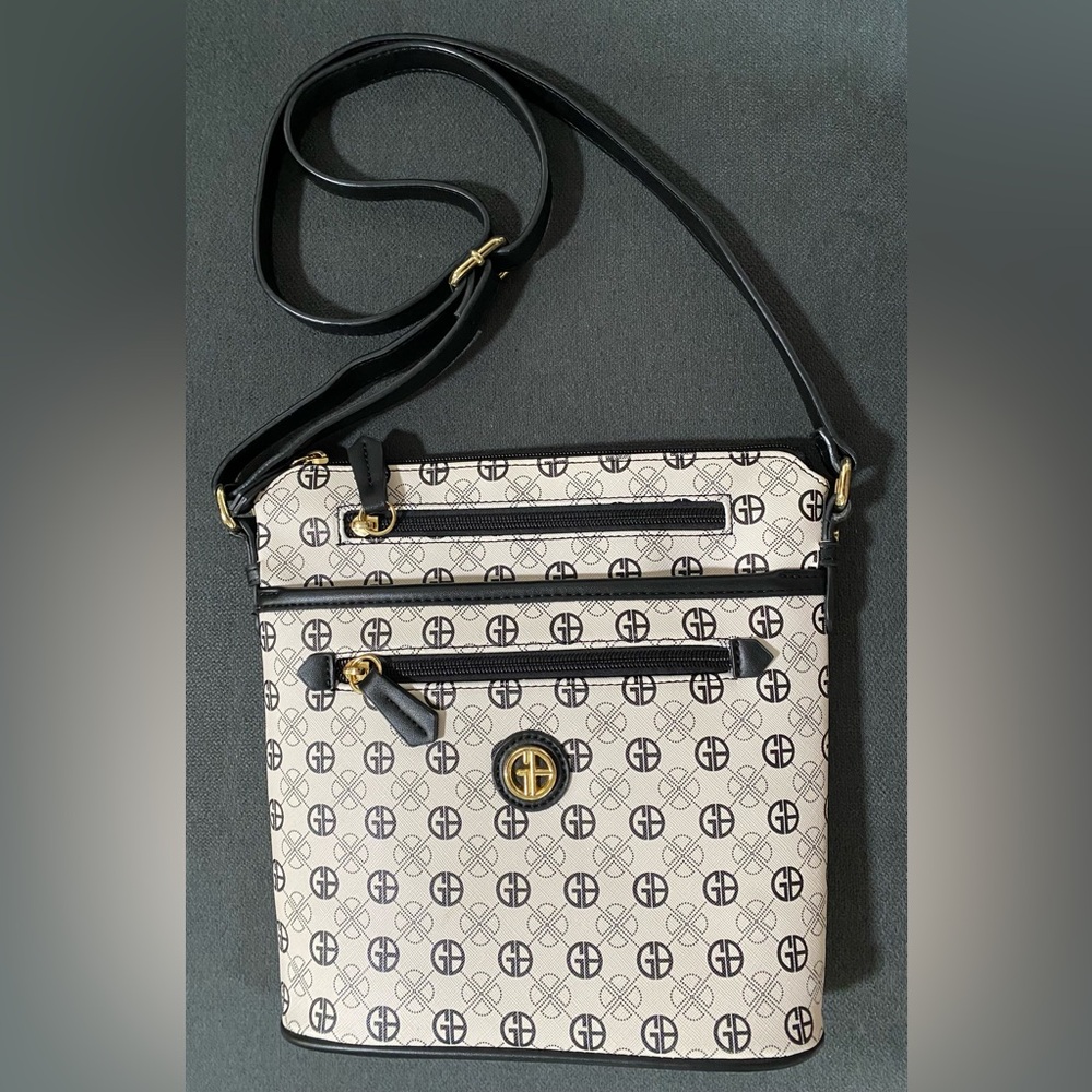 Giani Bernini Tonal Signature Crossbody - Picture 3 of 16